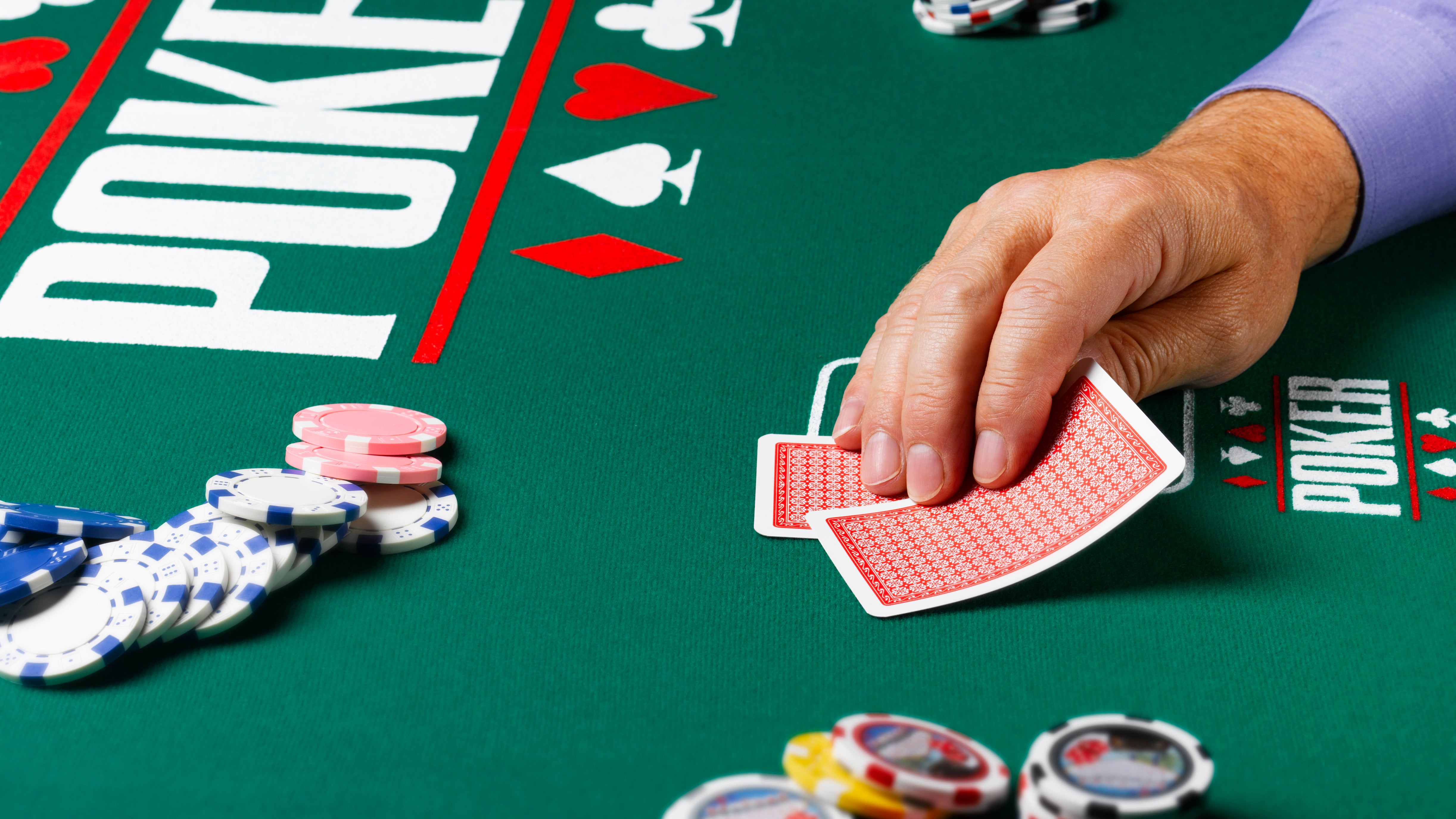 Casino Loyalty Programs: How Player Behavior Shapes Reward Systems